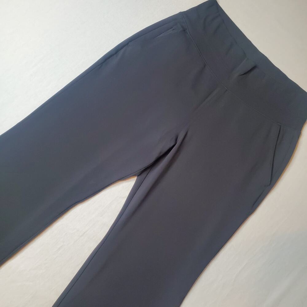 Athleta Women's Size M Venice Flare Pant Black 882675